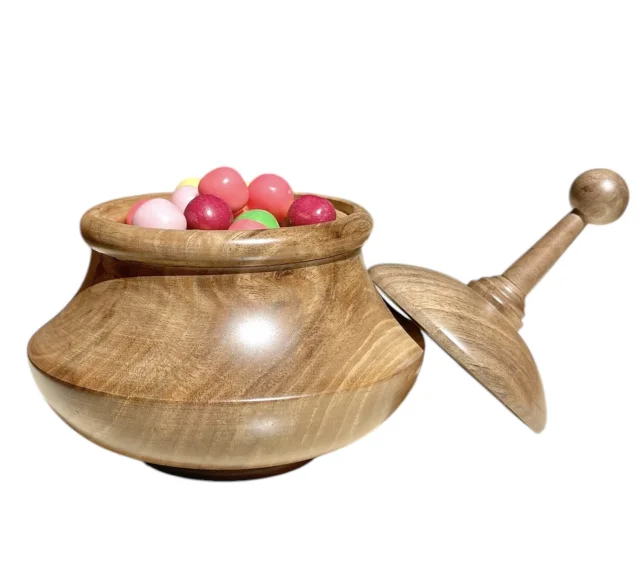 آجیل خوری